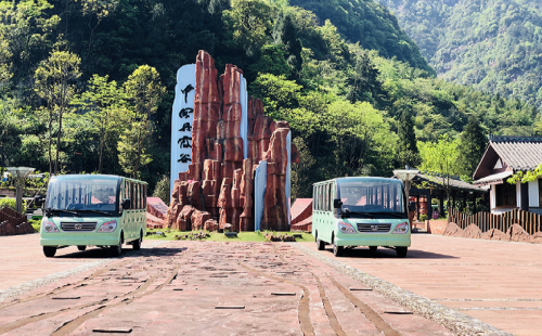 相同視角?不同心情，忠輝23座景區(qū)觀光車(chē)為您護(hù)航